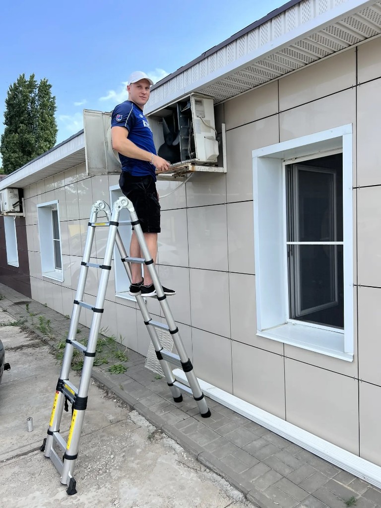 Кондиционер капает в комнате